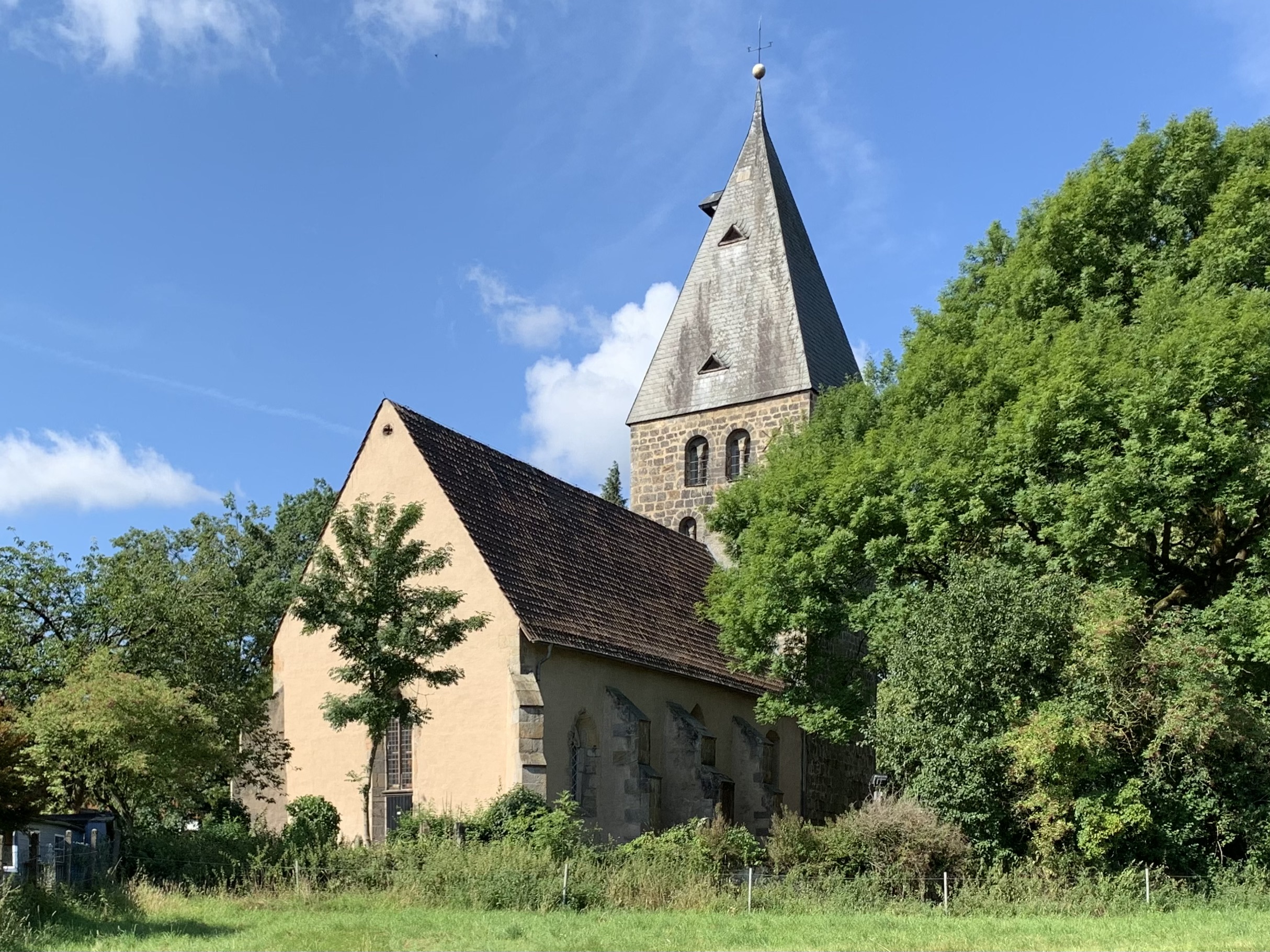 Kirche Ansicht der Kirche von Nordosten